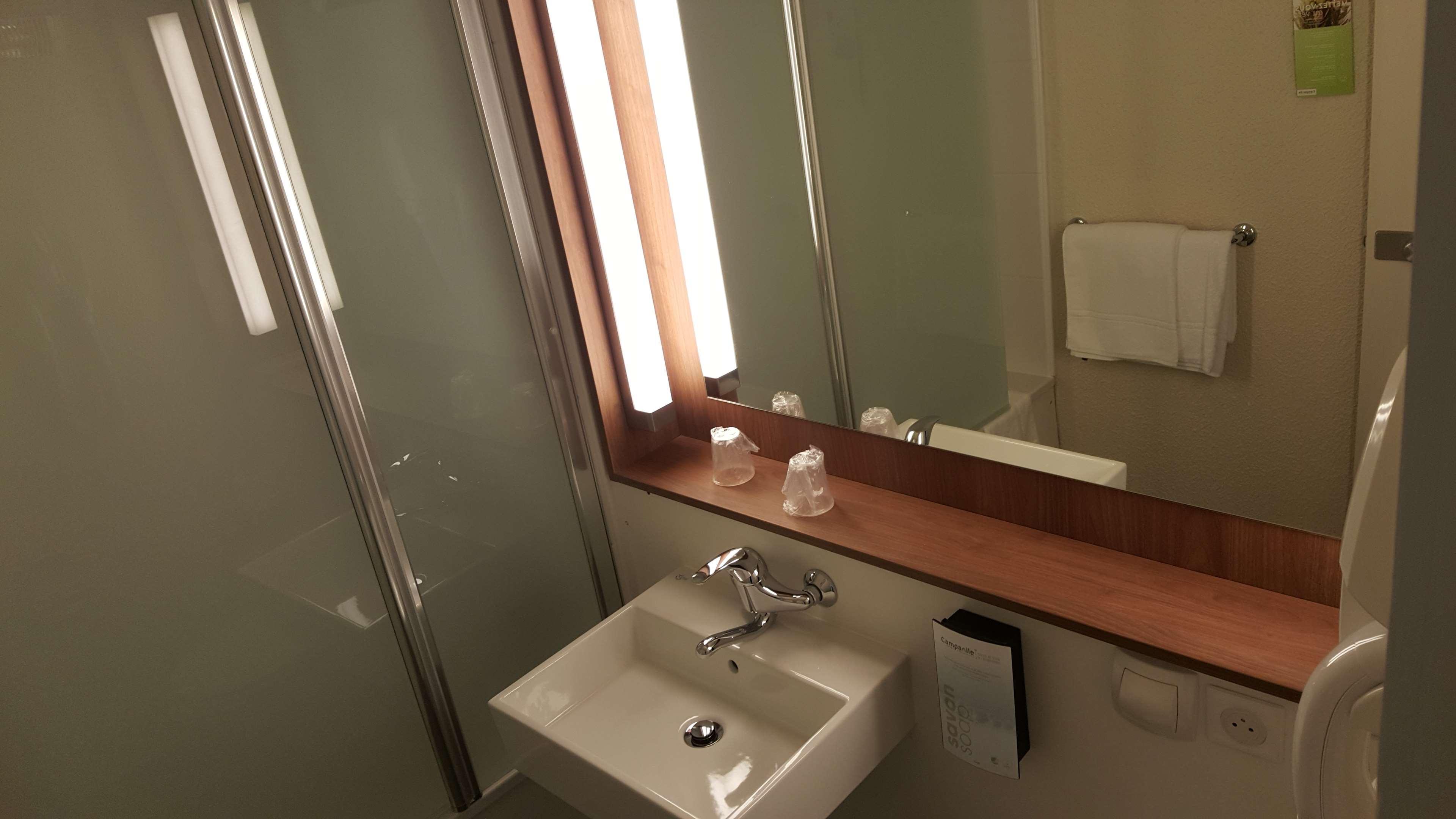 Campanile Montlucon ~ Saint-Victor Otel Dış mekan fotoğraf