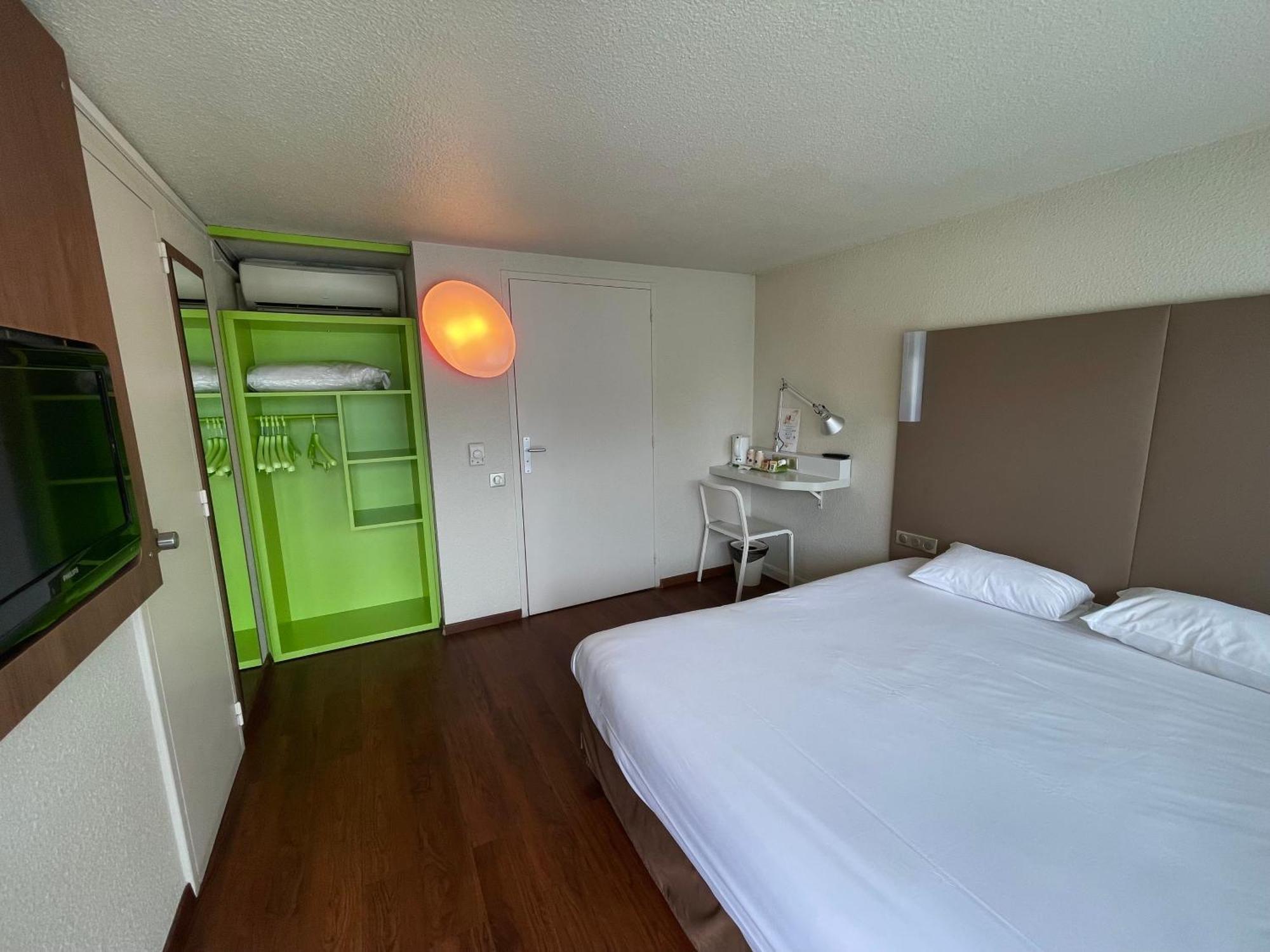 Campanile Montlucon ~ Saint-Victor Otel Dış mekan fotoğraf